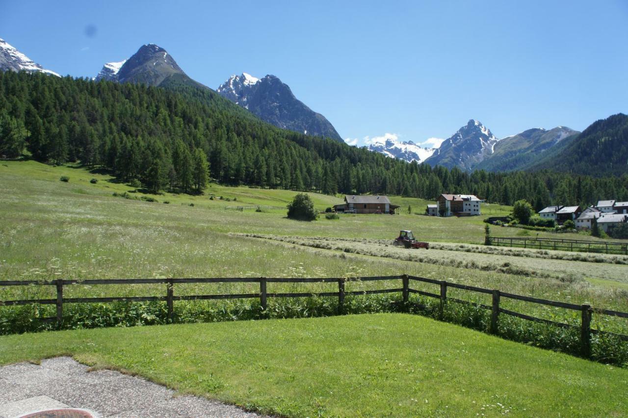 Haus am See Tarasp Exterior foto